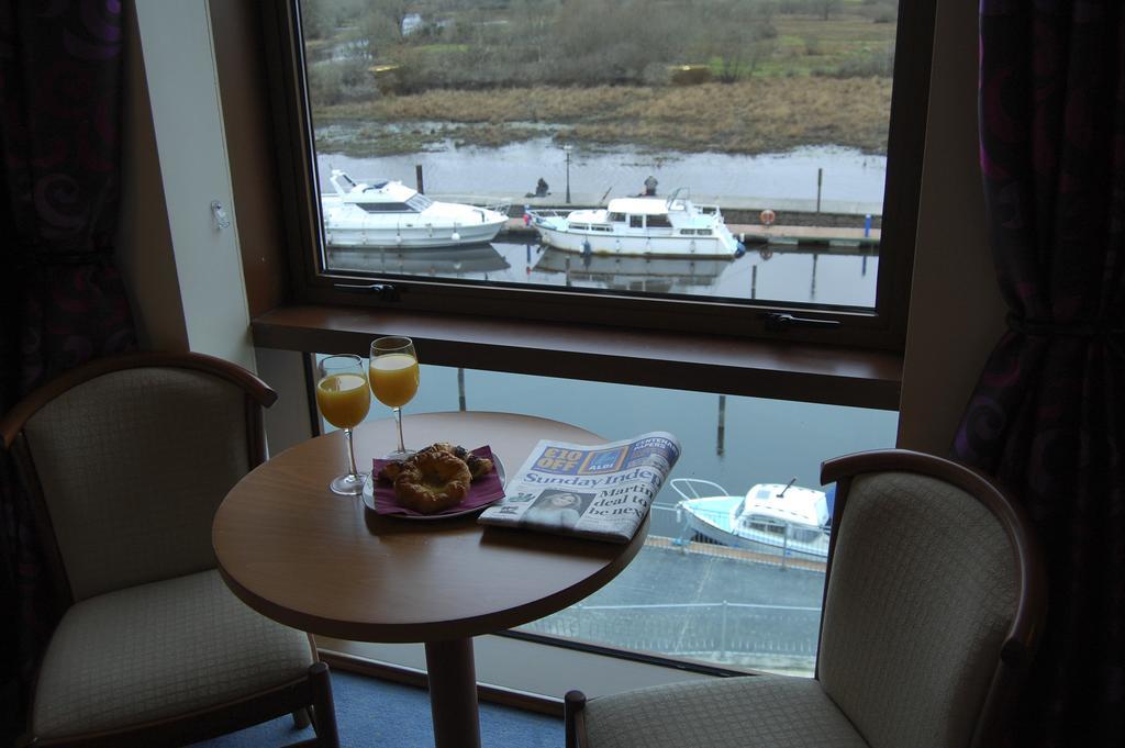 Leitrim Marina Hotel Carrick on Shannon Exterior foto
