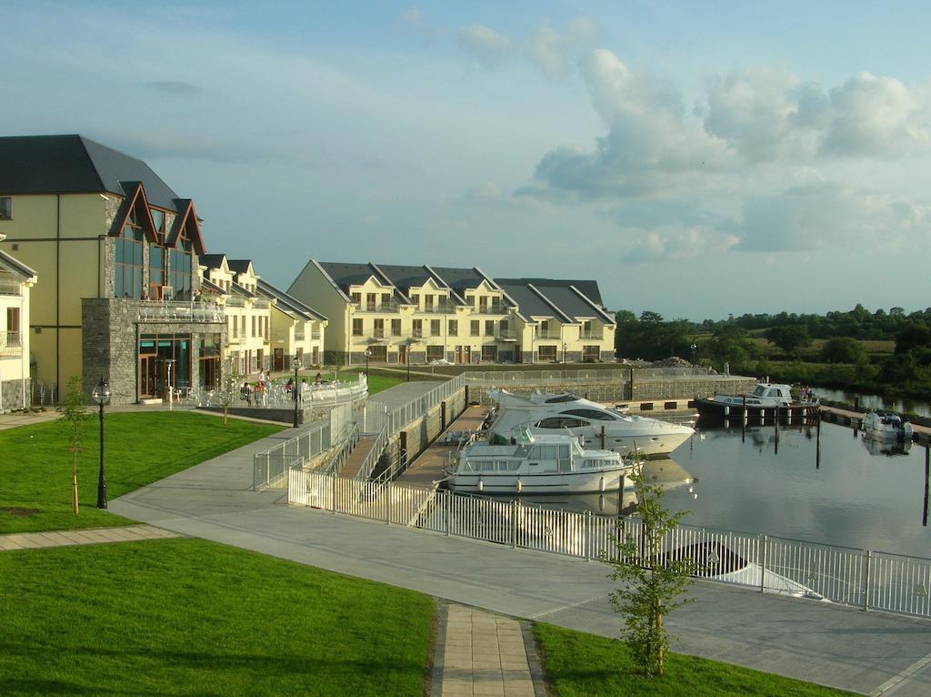 Leitrim Marina Hotel Carrick on Shannon Exterior foto