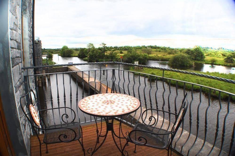 Leitrim Marina Hotel Carrick on Shannon Exterior foto